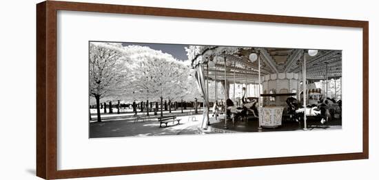 Another Look - Paris-Philippe Hugonnard-Framed Photographic Print