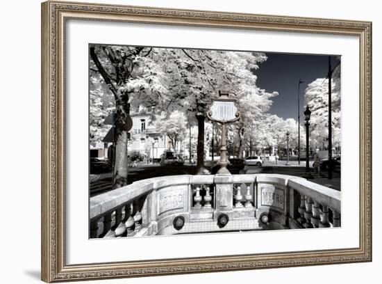 Another Look - Paris-Philippe Hugonnard-Framed Photographic Print