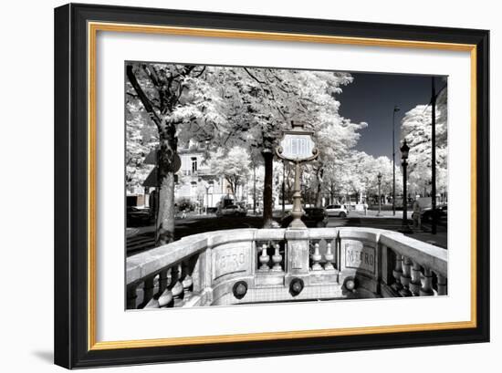 Another Look - Paris-Philippe Hugonnard-Framed Photographic Print