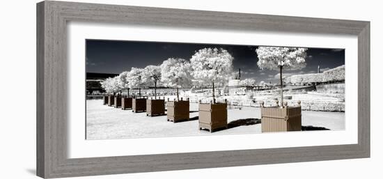 Another Look - Paris-Philippe Hugonnard-Framed Photographic Print