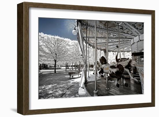 Another Look - Paris-Philippe Hugonnard-Framed Photographic Print