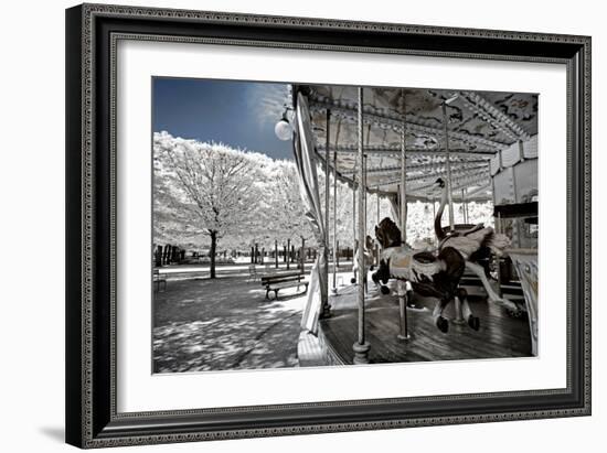 Another Look - Paris-Philippe Hugonnard-Framed Photographic Print