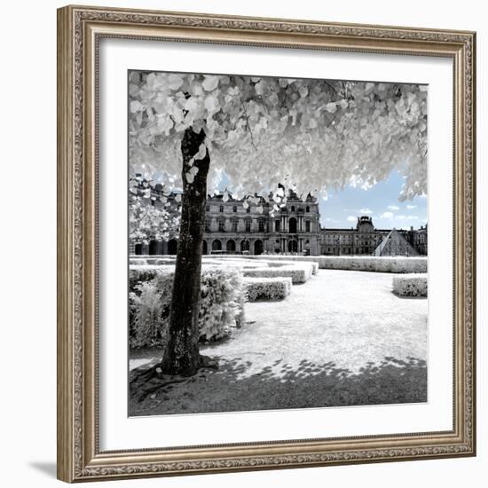 Another Look - Paris-Philippe Hugonnard-Framed Photographic Print