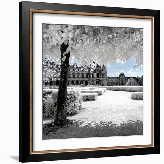 Another Look - Paris-Philippe Hugonnard-Framed Photographic Print