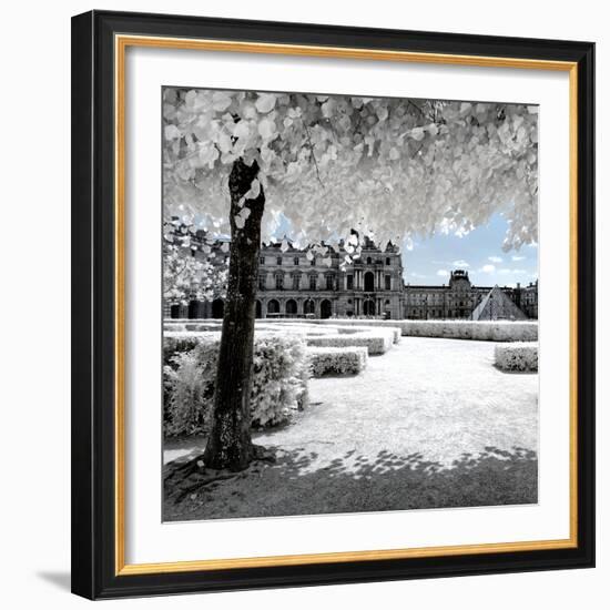 Another Look - Paris-Philippe Hugonnard-Framed Photographic Print