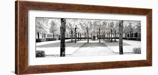 Another Look - Paris-Philippe Hugonnard-Framed Photographic Print