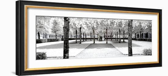 Another Look - Paris-Philippe Hugonnard-Framed Photographic Print