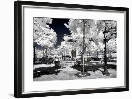 Another Look - Paris-Philippe Hugonnard-Framed Photographic Print