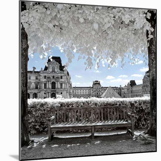 Another Look - Paris-Philippe Hugonnard-Mounted Photographic Print