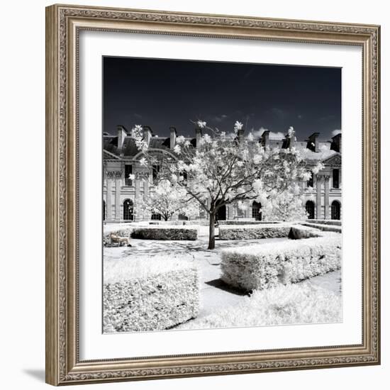 Another Look - Paris-Philippe Hugonnard-Framed Photographic Print