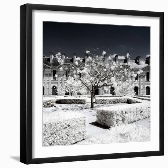 Another Look - Paris-Philippe Hugonnard-Framed Photographic Print