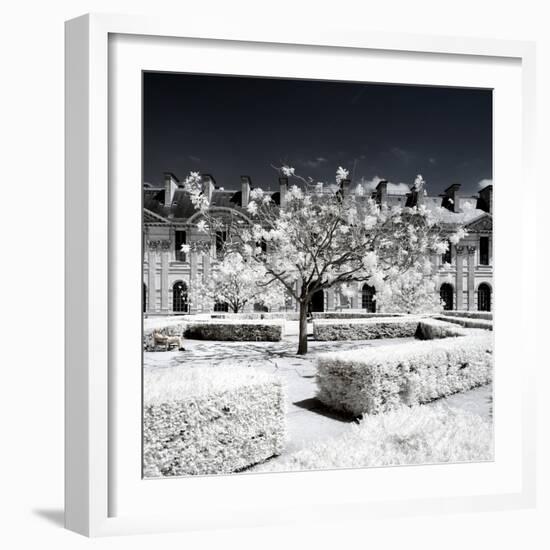 Another Look - Paris-Philippe Hugonnard-Framed Photographic Print