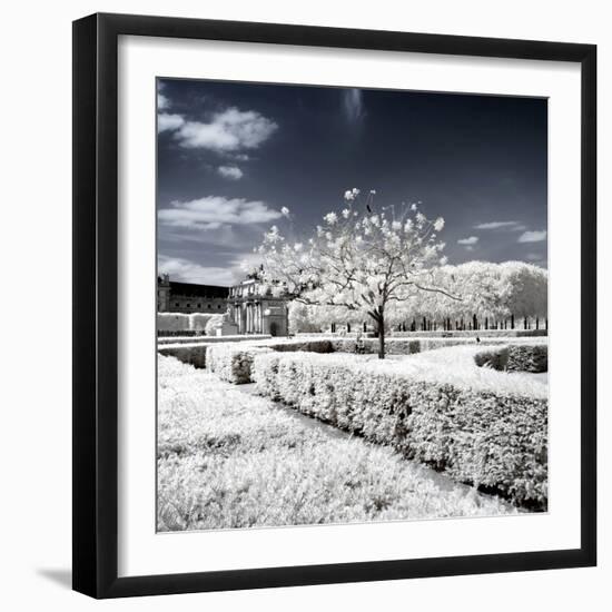 Another Look - Paris-Philippe Hugonnard-Framed Photographic Print