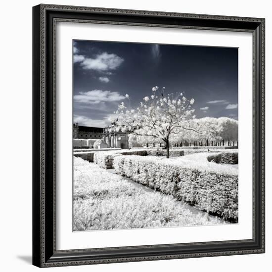 Another Look - Paris-Philippe Hugonnard-Framed Photographic Print