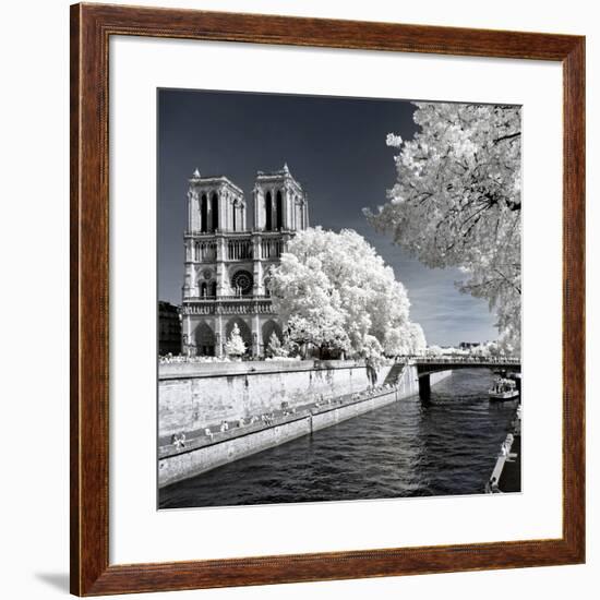 Another Look - Paris-Philippe Hugonnard-Framed Photographic Print