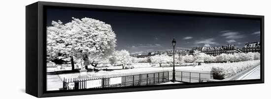 Another Look - Paris-Philippe Hugonnard-Framed Premier Image Canvas