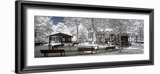 Another Look - Paris-Philippe Hugonnard-Framed Photographic Print