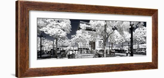 Another Look - Paris-Philippe Hugonnard-Framed Photographic Print