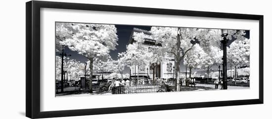 Another Look - Paris-Philippe Hugonnard-Framed Photographic Print