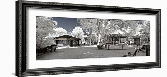 Another Look - Paris-Philippe Hugonnard-Framed Photographic Print