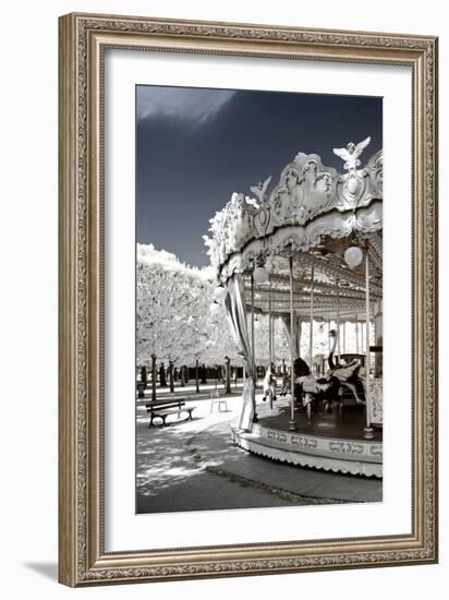 Another Look - Paris-Philippe Hugonnard-Framed Photographic Print