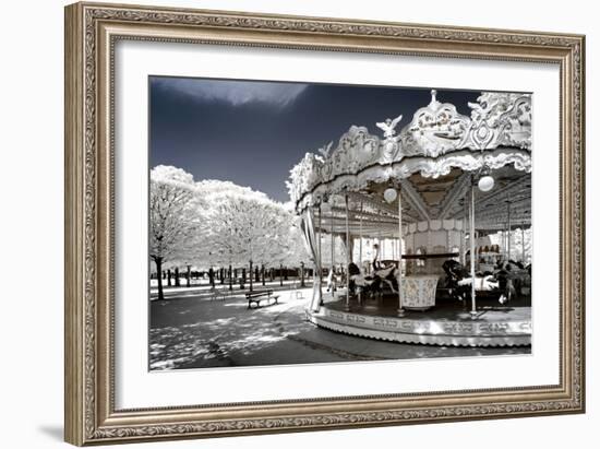 Another Look - Paris-Philippe Hugonnard-Framed Photographic Print