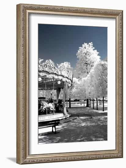 Another Look - Paris-Philippe Hugonnard-Framed Photographic Print