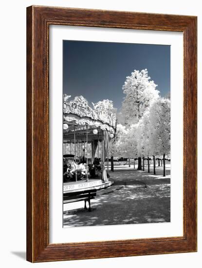 Another Look - Paris-Philippe Hugonnard-Framed Photographic Print