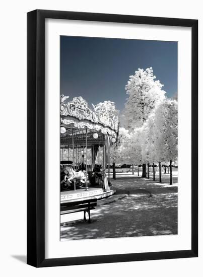 Another Look - Paris-Philippe Hugonnard-Framed Photographic Print