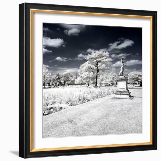 Another Look - Paris-Philippe Hugonnard-Framed Photographic Print