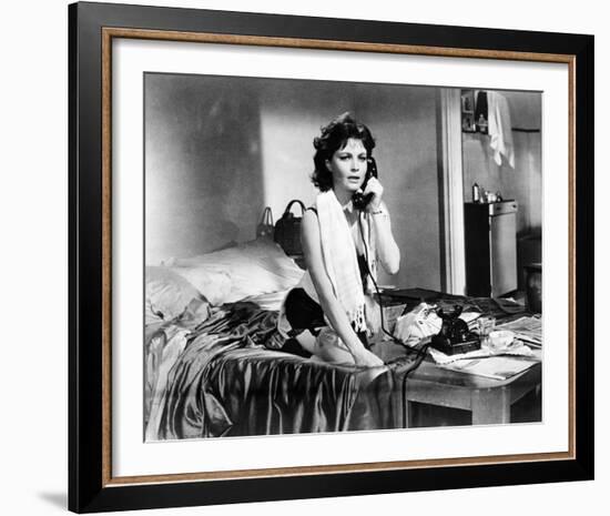 Anouk Aimee - La dolce vita-null-Framed Photo