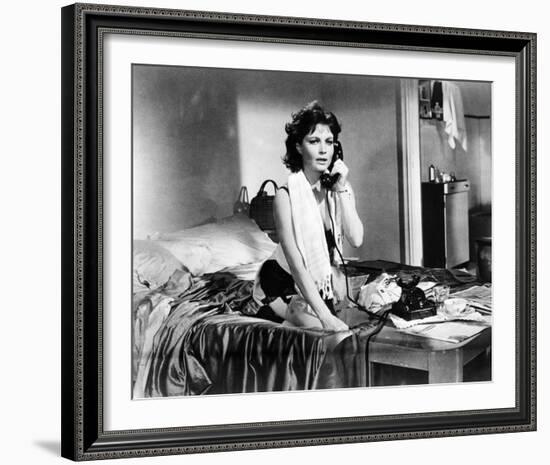 Anouk Aimee - La dolce vita-null-Framed Photo