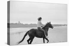 Ski Pose-Antoinette Frissell-Art Print