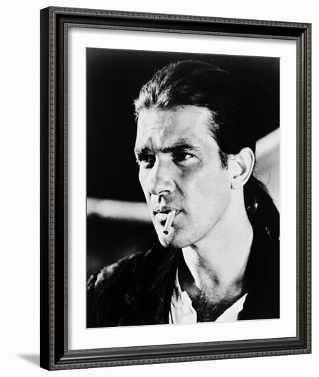 Antonio Banderas - Desperado-null-Framed Photo