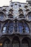 Facade of Batllo House, 1907-Antonio Gaudi-Mounted Giclee Print