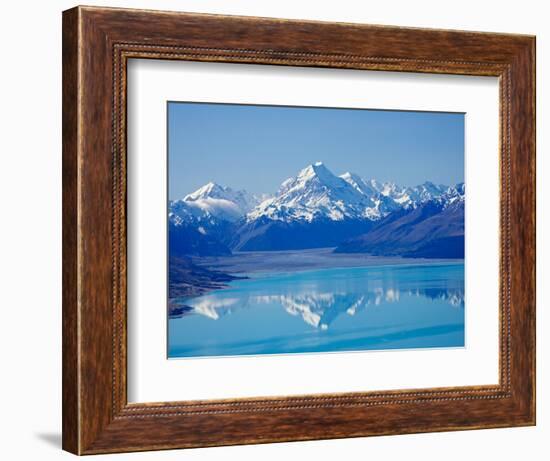 Aoraki, Mt Cook and Lake Pukaki, South Canterbury, South Island, New Zealand-David Wall-Framed Photographic Print