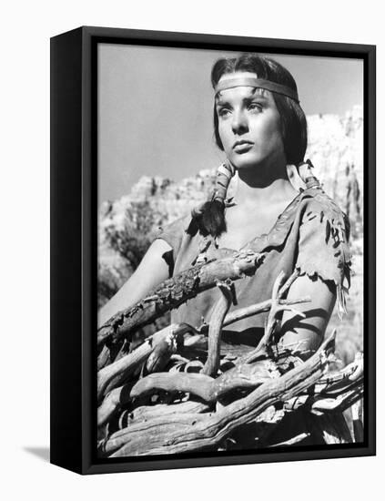 APACHE, 1954 directed by ROBERT ALDRICH Jean Peters (b/w photo)-null-Framed Stretched Canvas