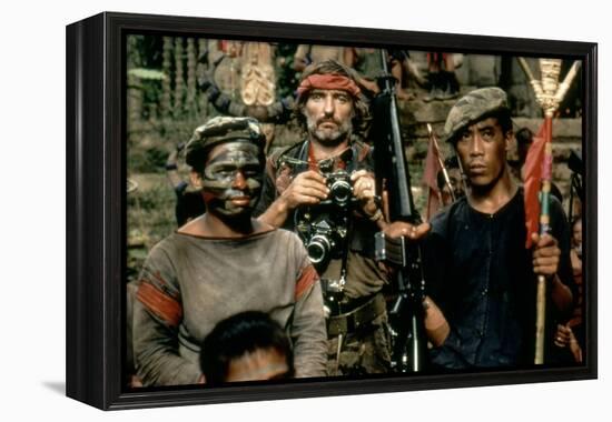 APOCALYPSE NOW, 1979 directed by FRANCIS FORD COPPOLA Dennis Hopper (photo)-null-Framed Stretched Canvas