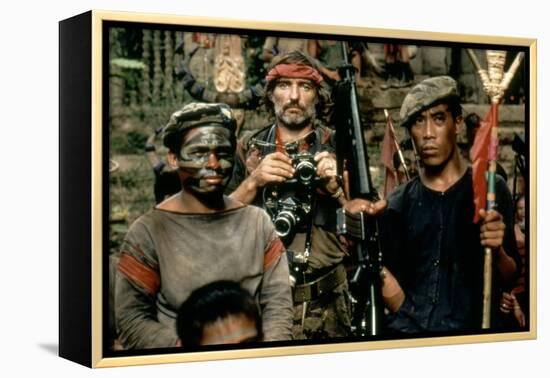 APOCALYPSE NOW, 1979 directed by FRANCIS FORD COPPOLA Dennis Hopper (photo)-null-Framed Stretched Canvas