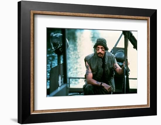 APOCALYPSE NOW, 1979 directed by FRANCIS FORD COPPOLA Frederic Forrest (photo)-null-Framed Photo