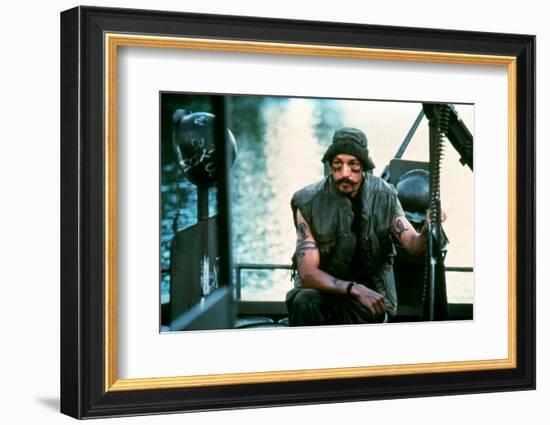 APOCALYPSE NOW, 1979 directed by FRANCIS FORD COPPOLA Frederic Forrest (photo)-null-Framed Photo