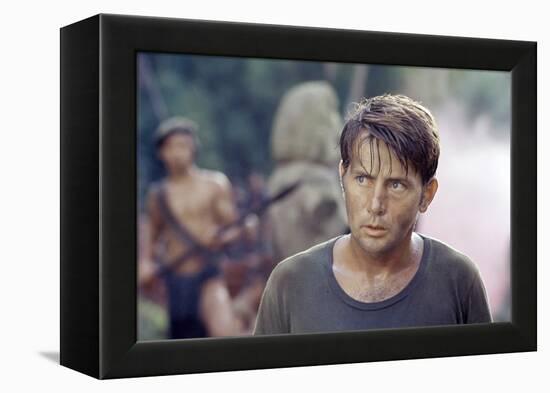 APOCALYPSE NOW, 1979 directed by FRANCIS FORD COPPOLA Martin Sheen (photo)-null-Framed Stretched Canvas