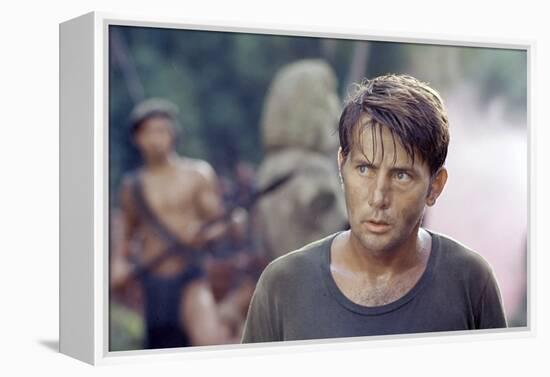 APOCALYPSE NOW, 1979 directed by FRANCIS FORD COPPOLA Martin Sheen (photo)-null-Framed Stretched Canvas