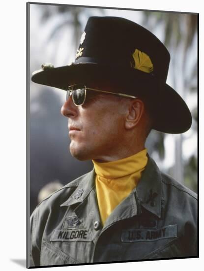 APOCALYPSE NOW, 1979 directed by FRANCIS FORD COPPOLA Robert Duvall (photo)-null-Mounted Photo