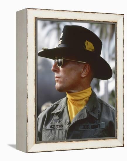 APOCALYPSE NOW, 1979 directed by FRANCIS FORD COPPOLA Robert Duvall (photo)-null-Framed Stretched Canvas