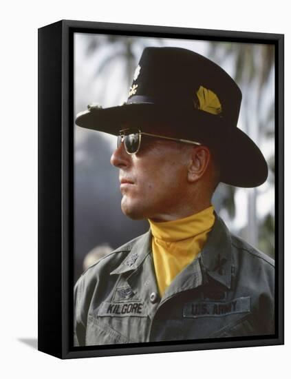 APOCALYPSE NOW, 1979 directed by FRANCIS FORD COPPOLA Robert Duvall (photo)-null-Framed Stretched Canvas