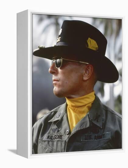 APOCALYPSE NOW, 1979 directed by FRANCIS FORD COPPOLA Robert Duvall (photo)-null-Framed Stretched Canvas