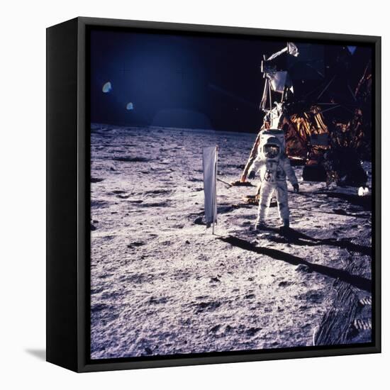 Apollo 11 Aldrin-Niel Armstrong-Framed Premier Image Canvas