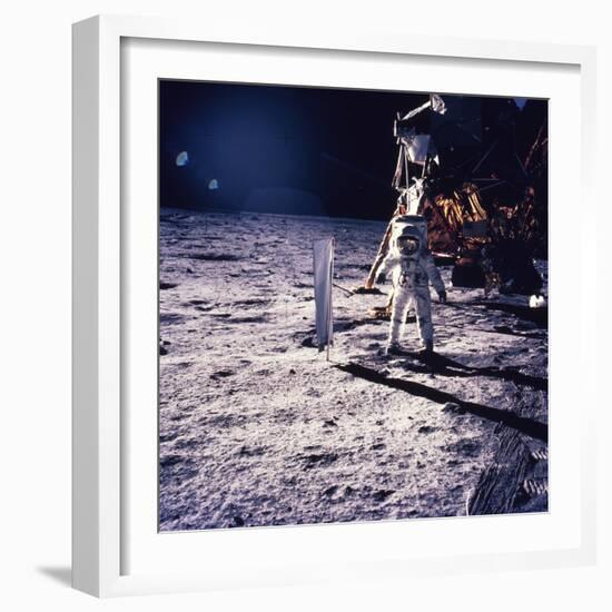 Apollo 11 Aldrin-Niel Armstrong-Framed Photographic Print