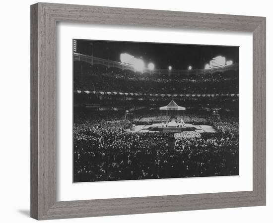 Appearance of Pope Paul VI for Roman Catholic Mass in New York Yankee Stadium-Ralph Morse-Framed Photographic Print